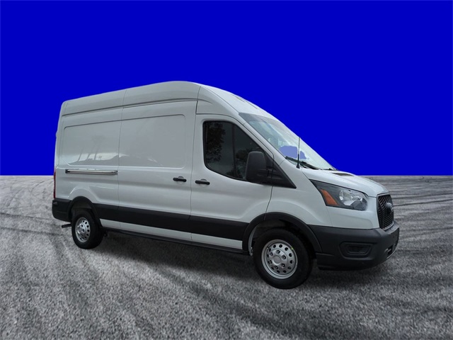 2026 Ford Transit Cargo photo 2