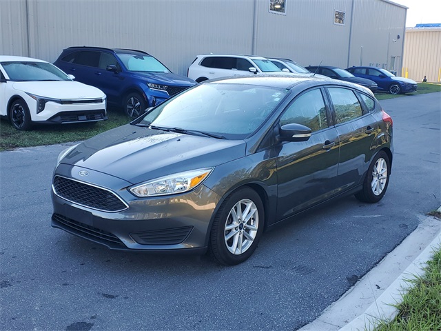 2016 Ford Focus SE photo 3