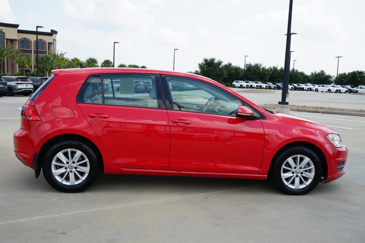 2015 Volkswagen Golf TSI S photo 4