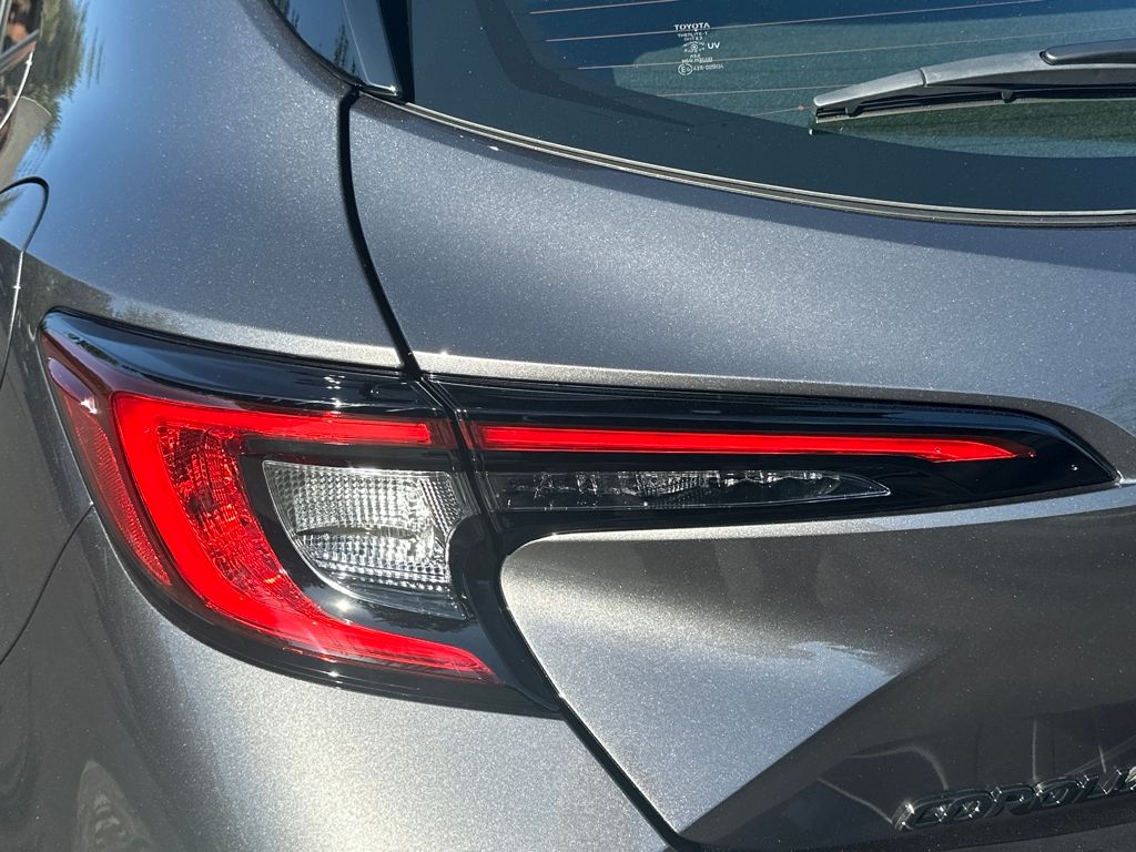 2025 Toyota Corolla SE photo 10