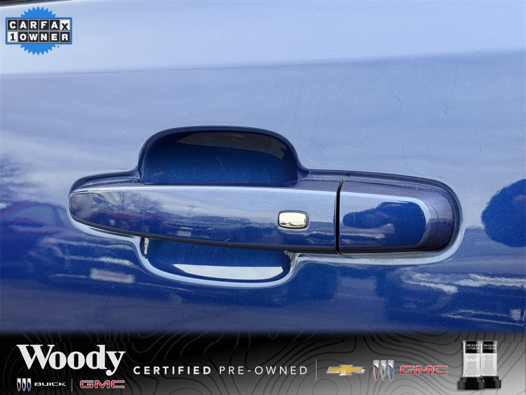 2023 GMC ACADIA - Image 11