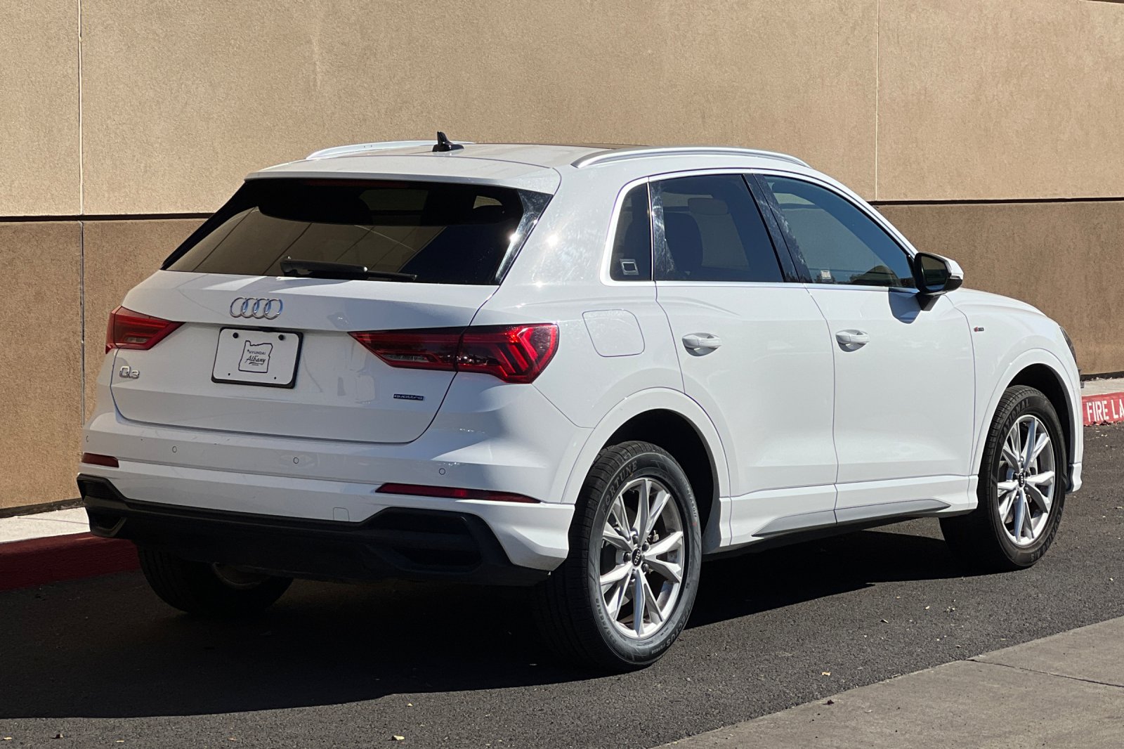 2023 Audi Q3 S line Premium photo 3