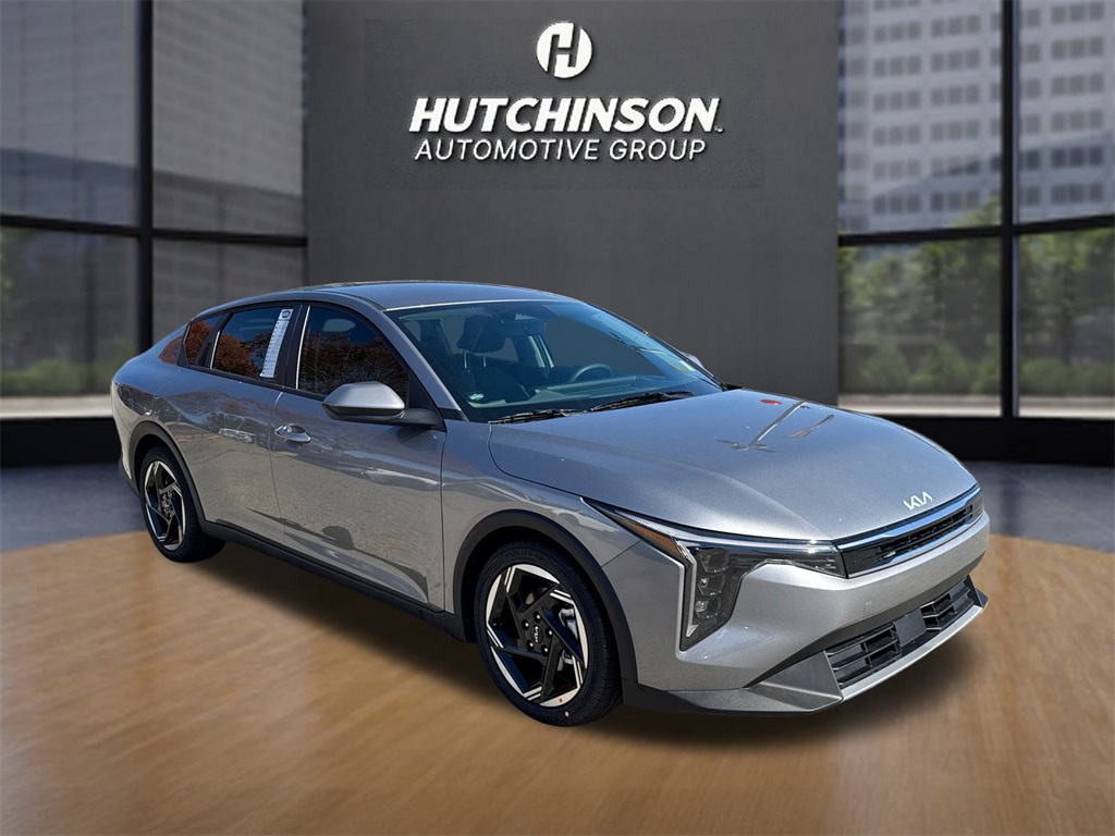 2025 Kia K4 EX's photo