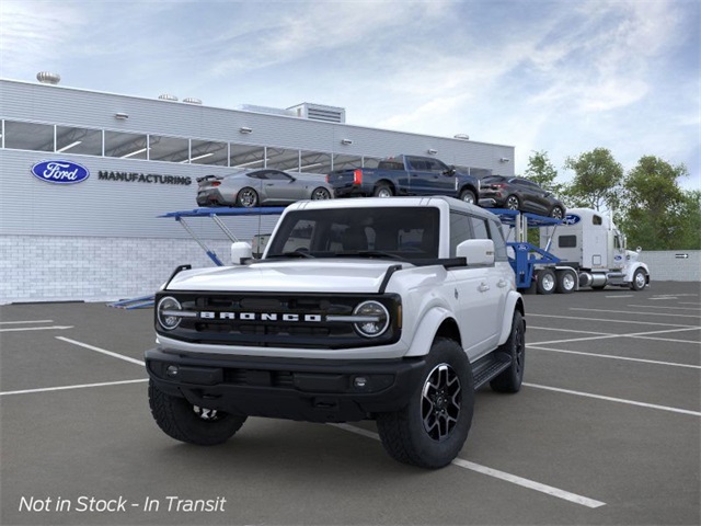 2025 Ford Bronco Outer Banks photo 2