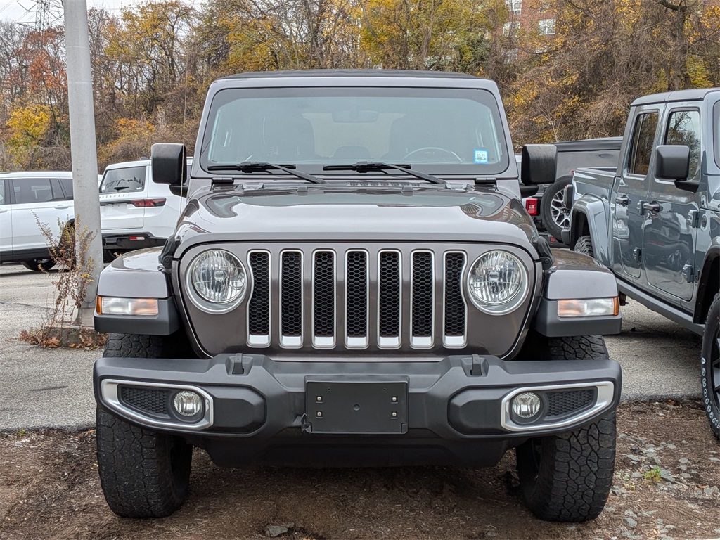 2019 Jeep Wrangler Unlimited Sahara photo 2