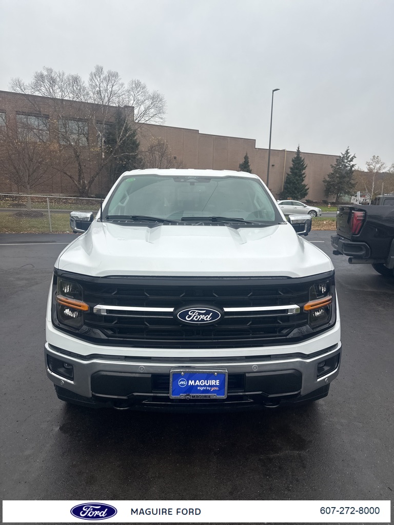 2025 Ford F-150 XLT photo 2