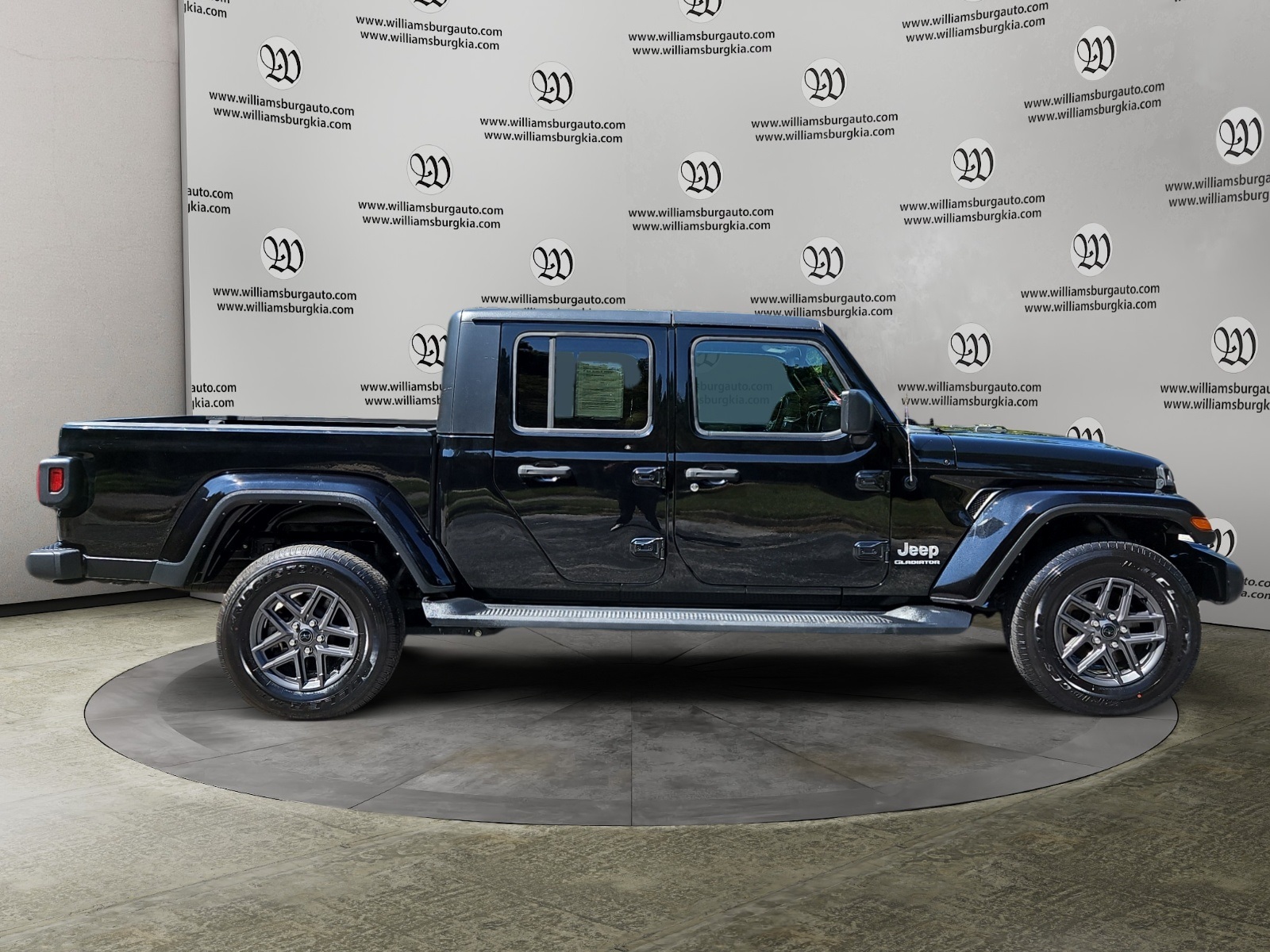 2021 Jeep Gladiator Overland photo 5