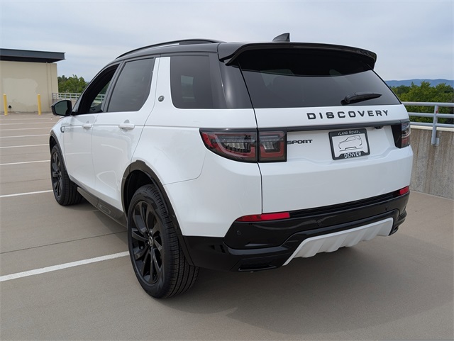 2025 Land Rover Discovery Sport SE photo 5