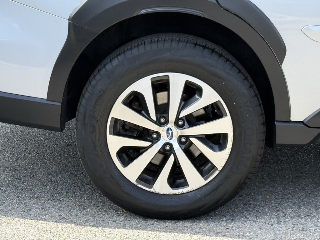 2023 Subaru Outback Premium photo 6