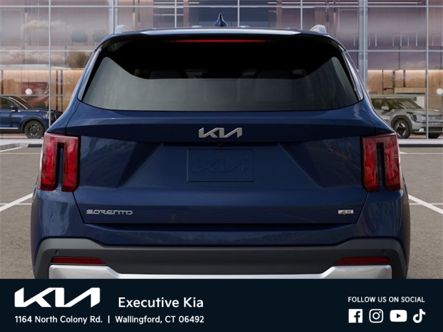 2025 Kia Sorento S photo 13