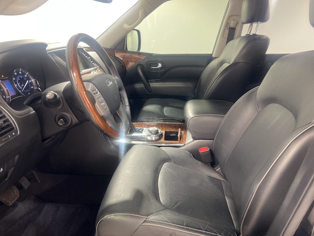 2019 Infiniti QX80 Luxe photo 11