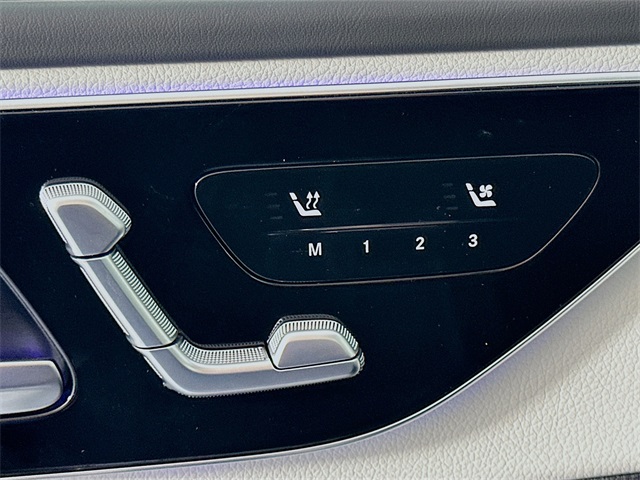 2025 Mercedes Benz C 300 photo 20
