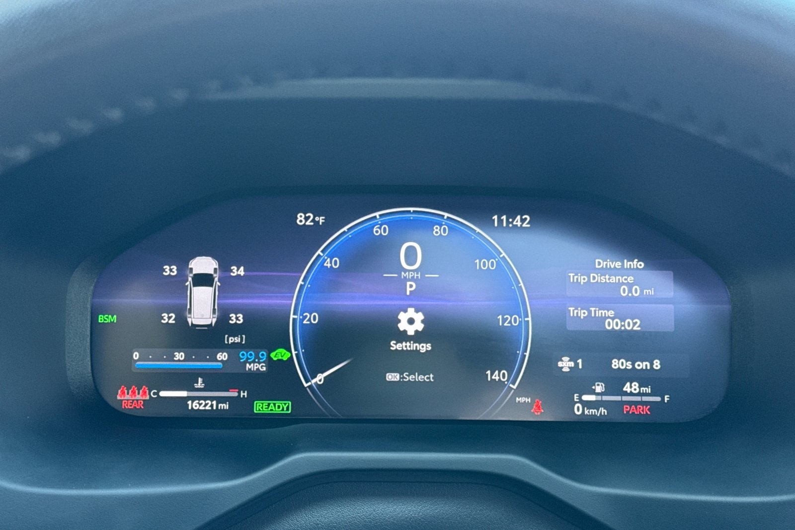 2024 Toyota RAV4 Hybrid XSE photo 24