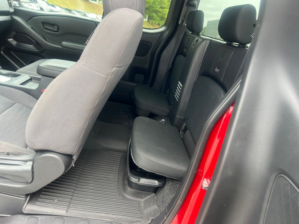2022 Nissan Frontier S photo 21