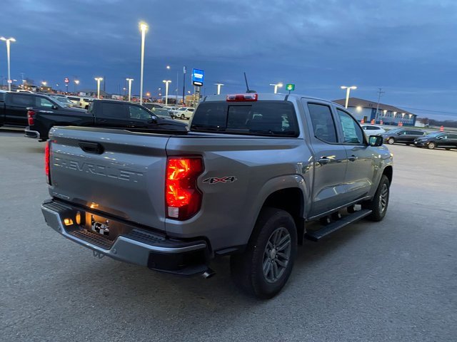 2025 Chevrolet Colorado Work Truck LT photo 5