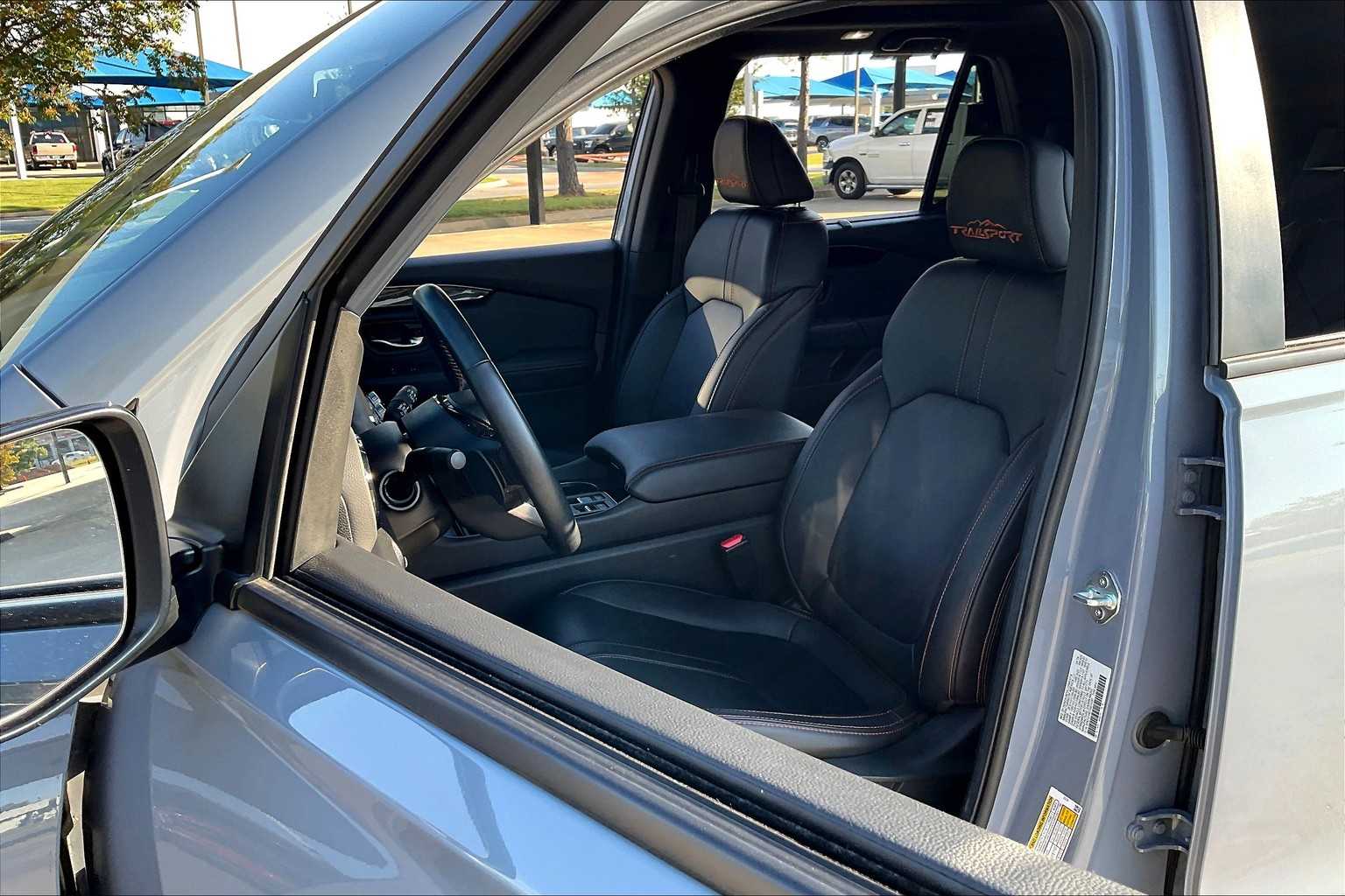 2025 Honda Pilot TrailSport photo 7