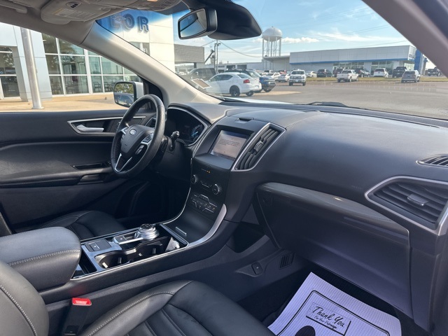 2019 Ford Edge SEL photo 8