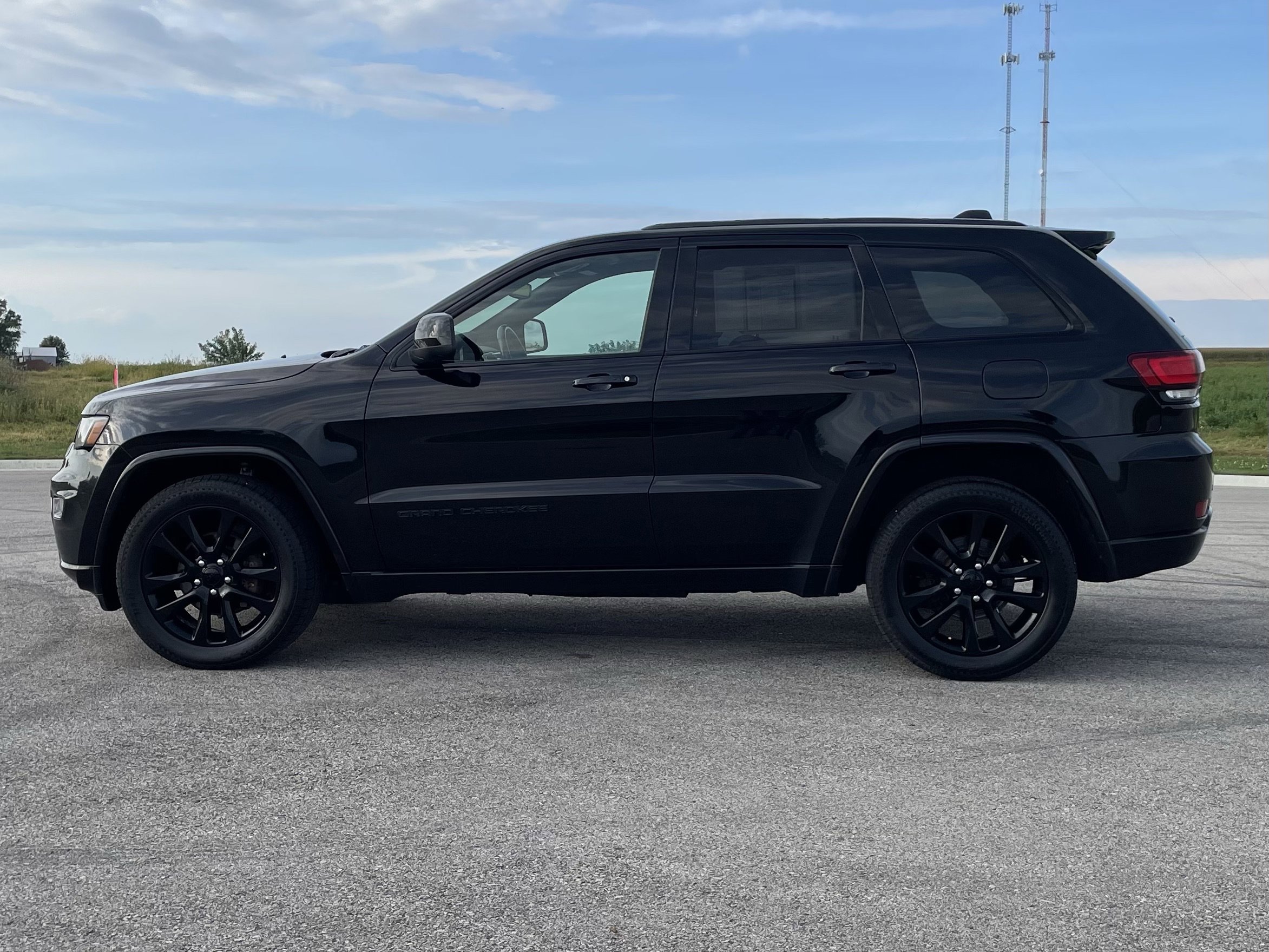 2018 Jeep Grand Cherokee Altitude photo 6