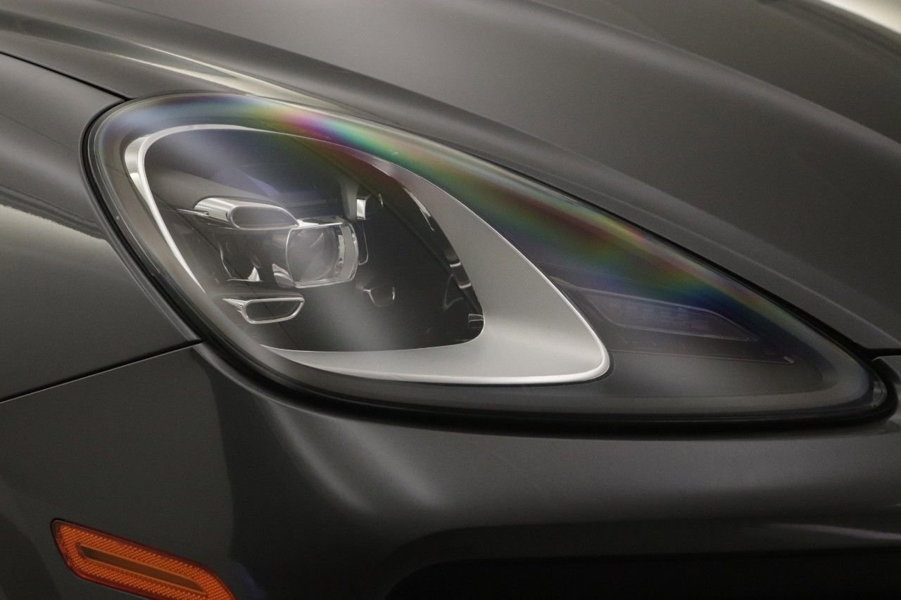 2022 Porsche Cayenne Coupe Base photo 21