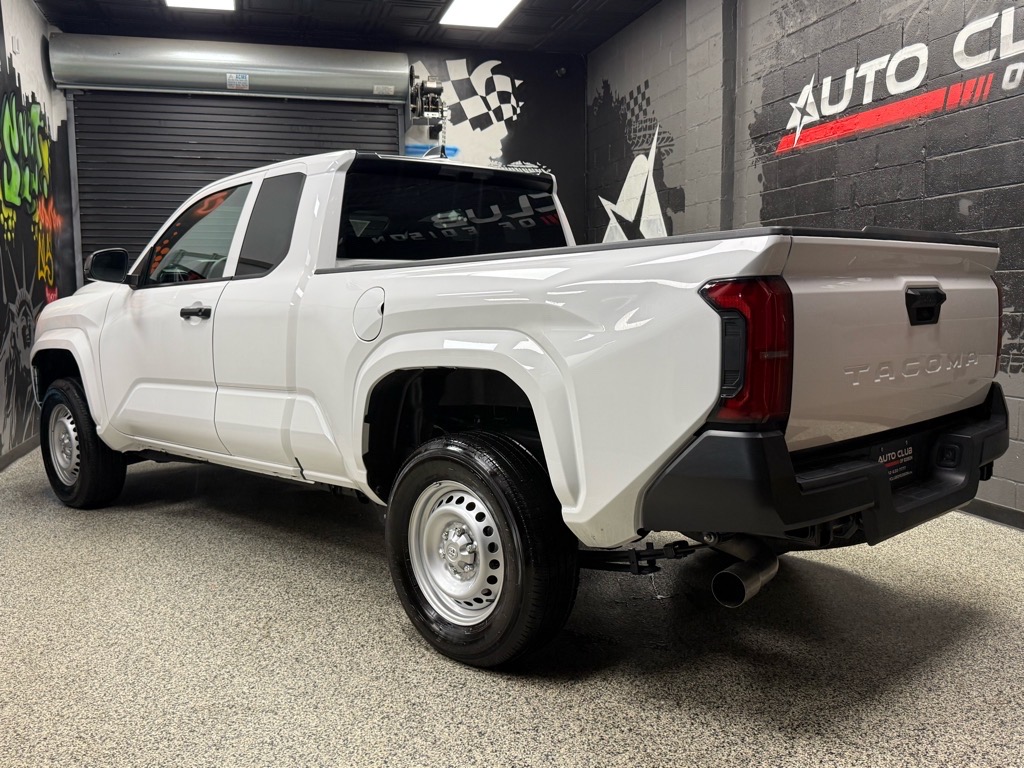 2025 Toyota Tacoma SR photo 4