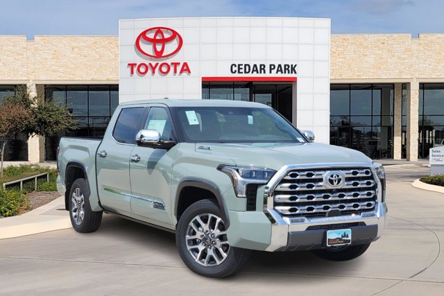2025 Toyota Tundra Platinum CrewMax photo 18