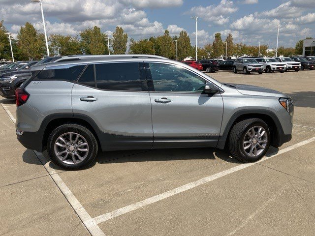 2024 Gmc Terrain SLT photo 4