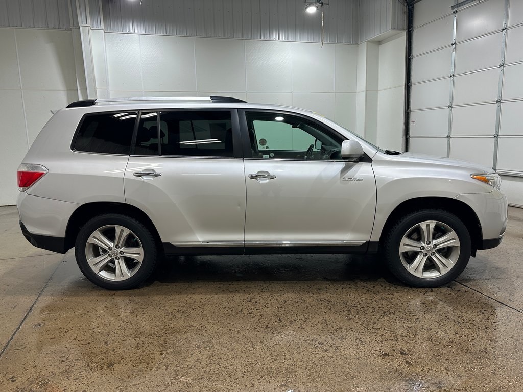 2011 Toyota Highlander Limited photo 2