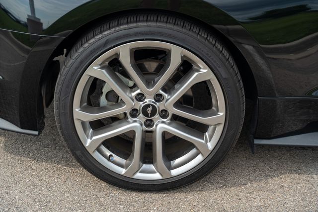 2022 Ford Mustang GT Premium photo 12