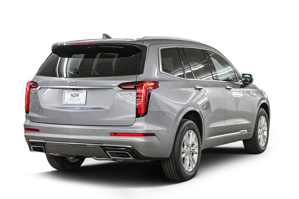 2025 Cadillac XT6 Luxury photo 4