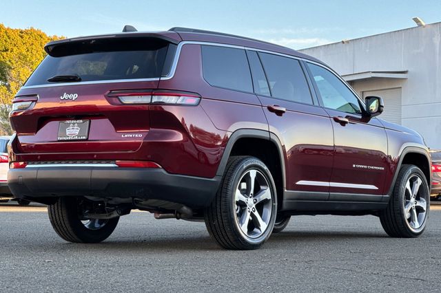 2025 Jeep Grand Cherokee Limited photo 4