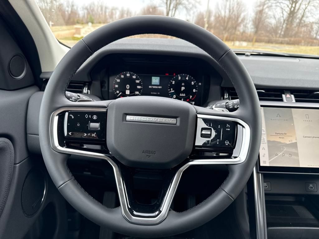 2025 Land Rover Discovery Sport S photo 20