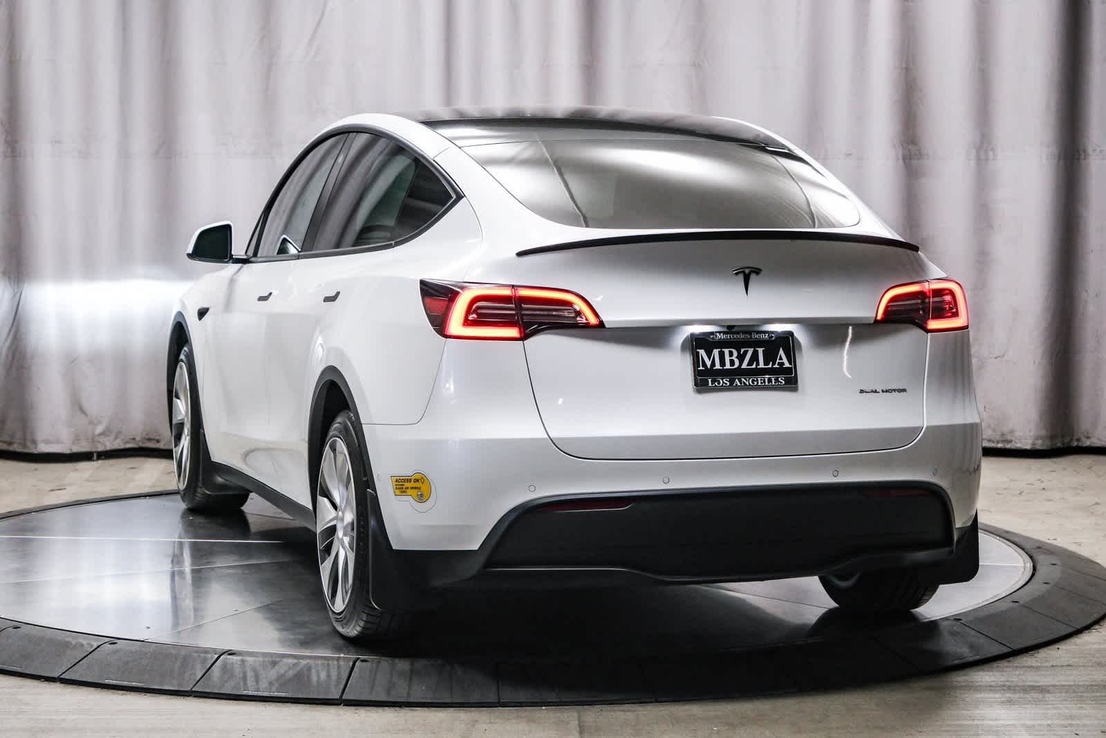 Used 2022 Tesla Model Y Long Range with VIN 7SAYGDEE9NF354590 for sale in Kansas City