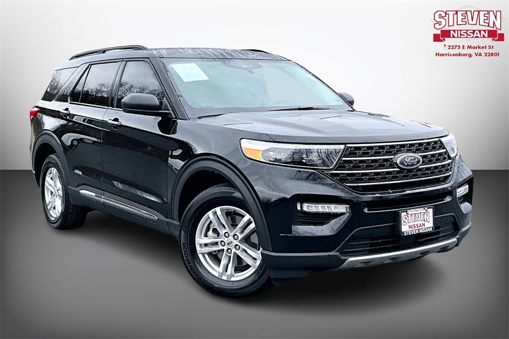 2022 Ford Explorer XLT's photo