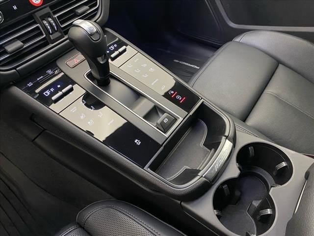 2024 Porsche Macan Base photo 18