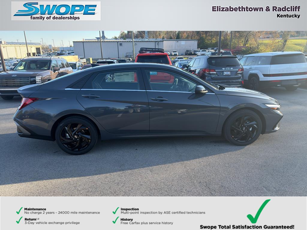 2026 Hyundai Elantra SEL Sport photo 2