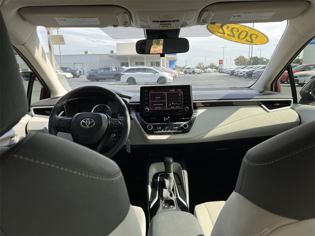 2022 Toyota Corolla LE photo 21