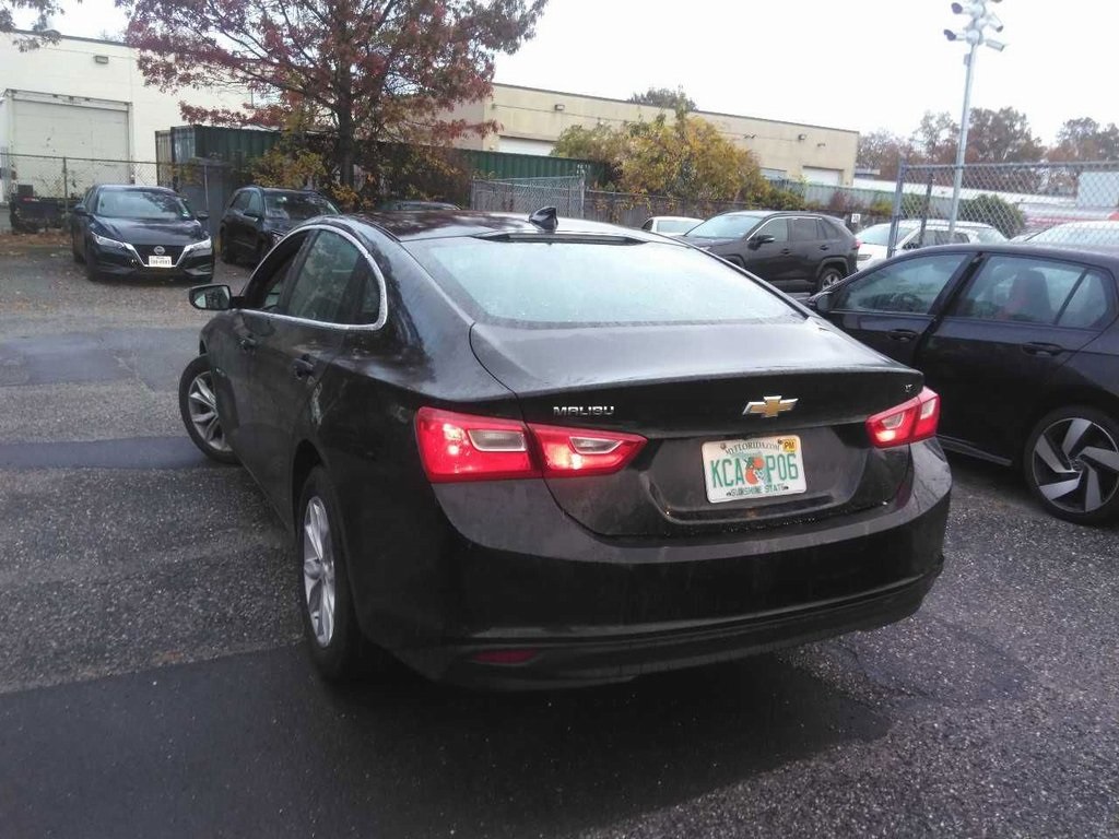2023 Chevrolet Malibu 1LT photo 3