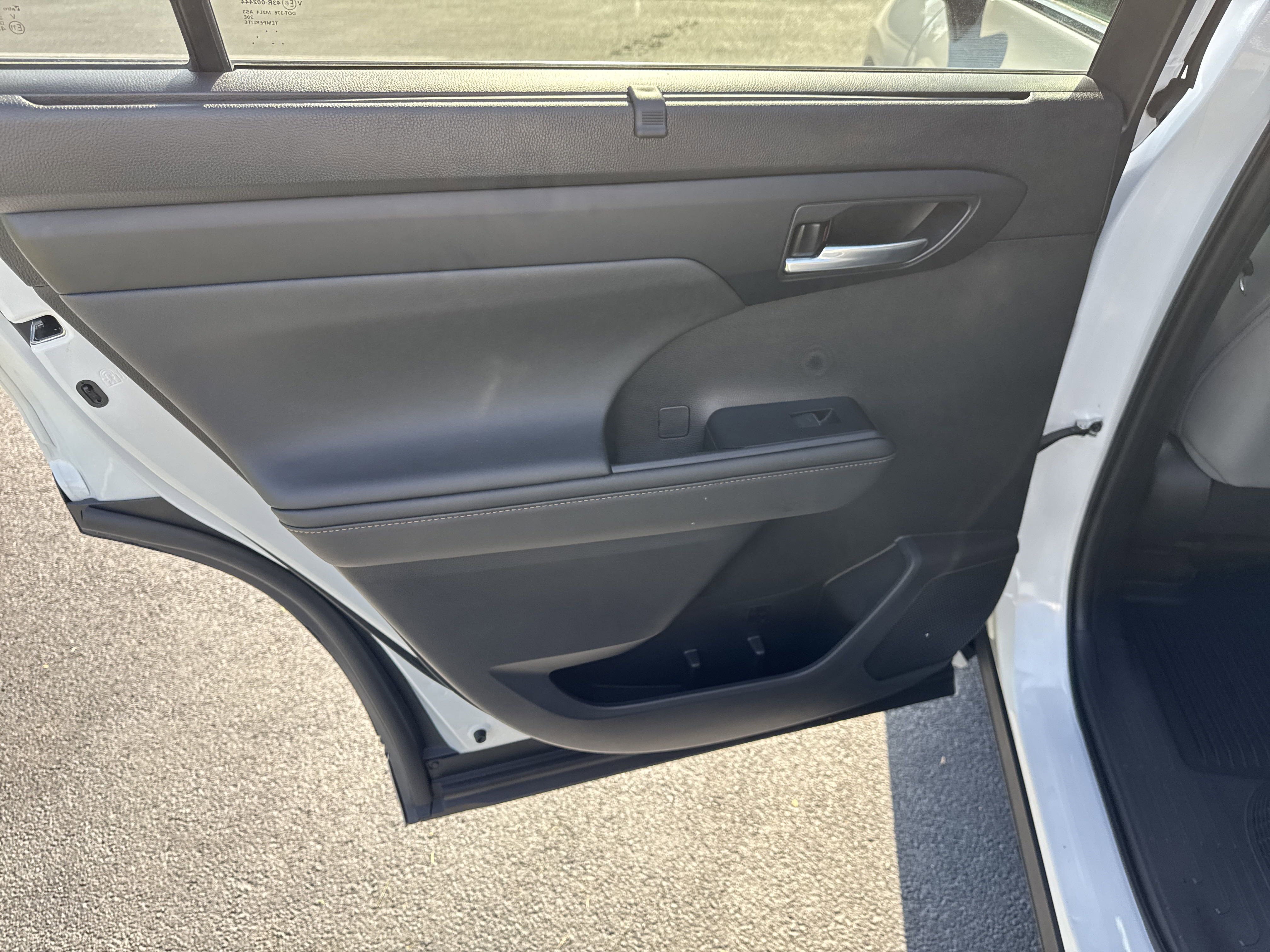 2023 Toyota Highlander Bronze Edition photo 21