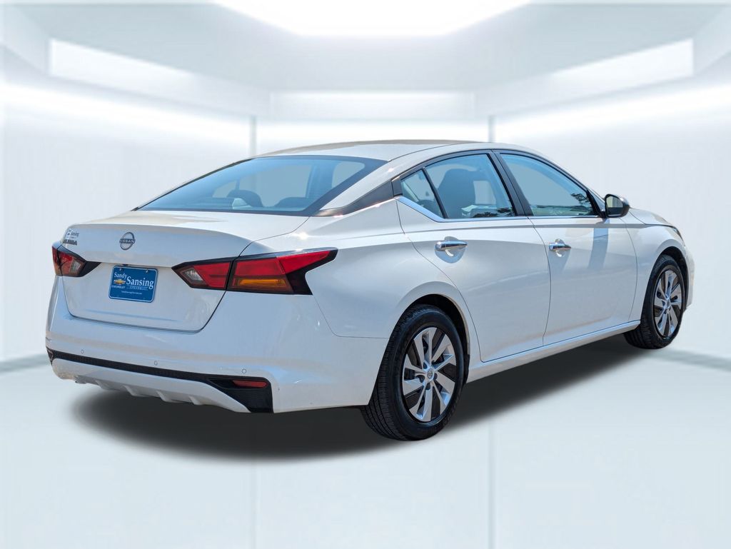2024 Nissan Altima 2.5 S photo 5