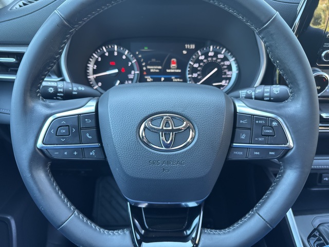 2021 Toyota Highlander XLE photo 22