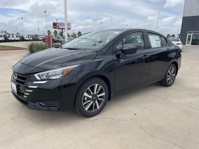 2025 Nissan Versa S photo 7
