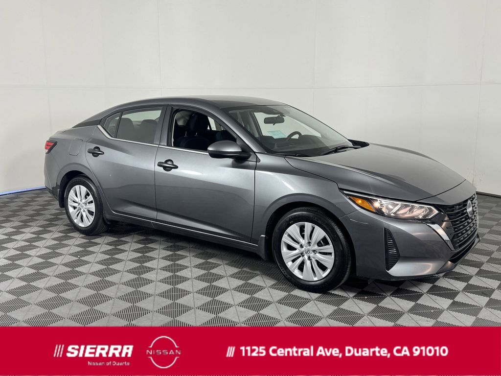 2025 Nissan Sentra S's photo