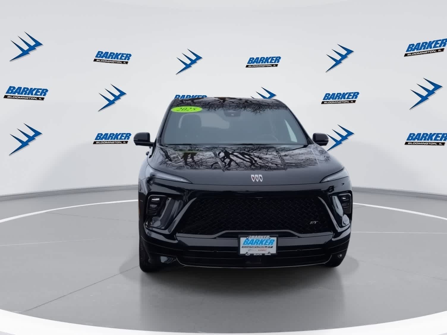 2025 Buick Enclave Sport Touring photo 3