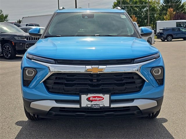 2026 Chevrolet Trailblazer LT photo 2
