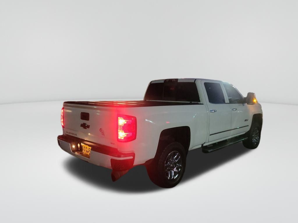 2018 Chevrolet Silverado 3500HD LTZ photo 4