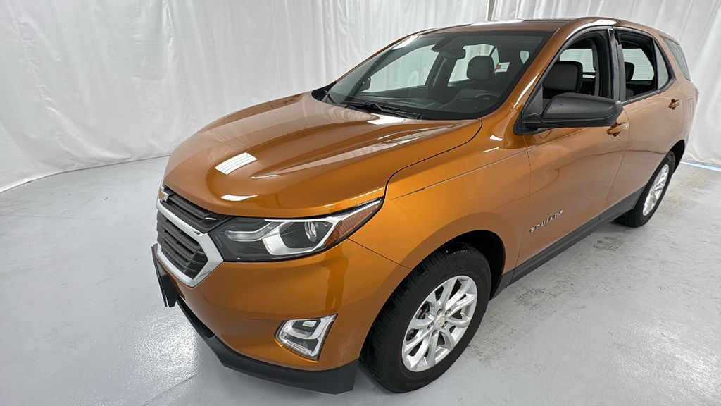 2018 Chevrolet Equinox LS photo 7
