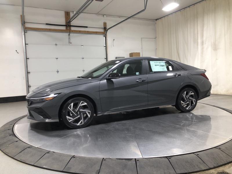 2025 Hyundai Elantra Hybrid SEL Sport photo 4