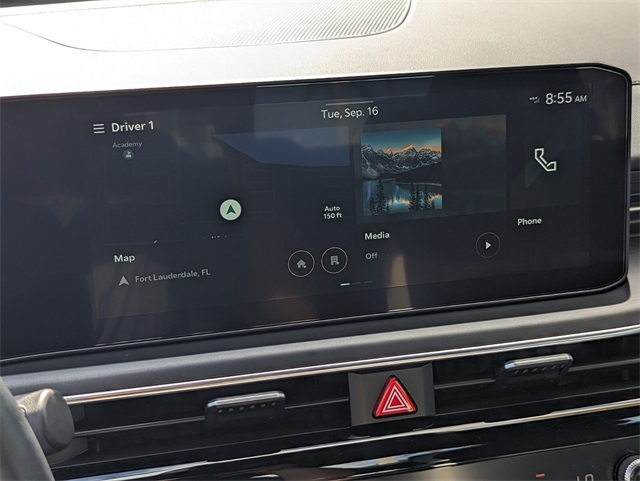 2025 Kia K5 GT-Line photo 16