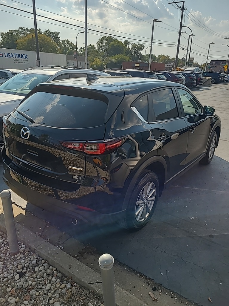 2023 Mazda CX-5 2.5 S Preferred photo 3