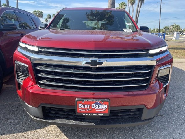 2026 Chevrolet Traverse photo 2